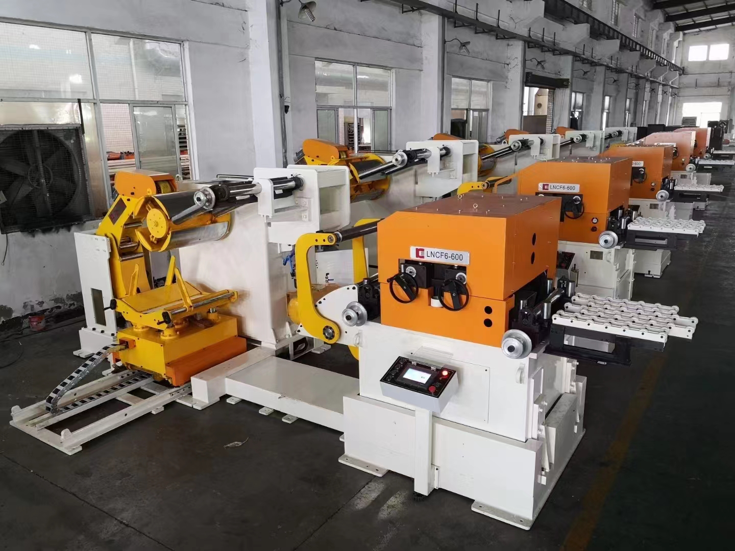 金铮机械三合一送料机